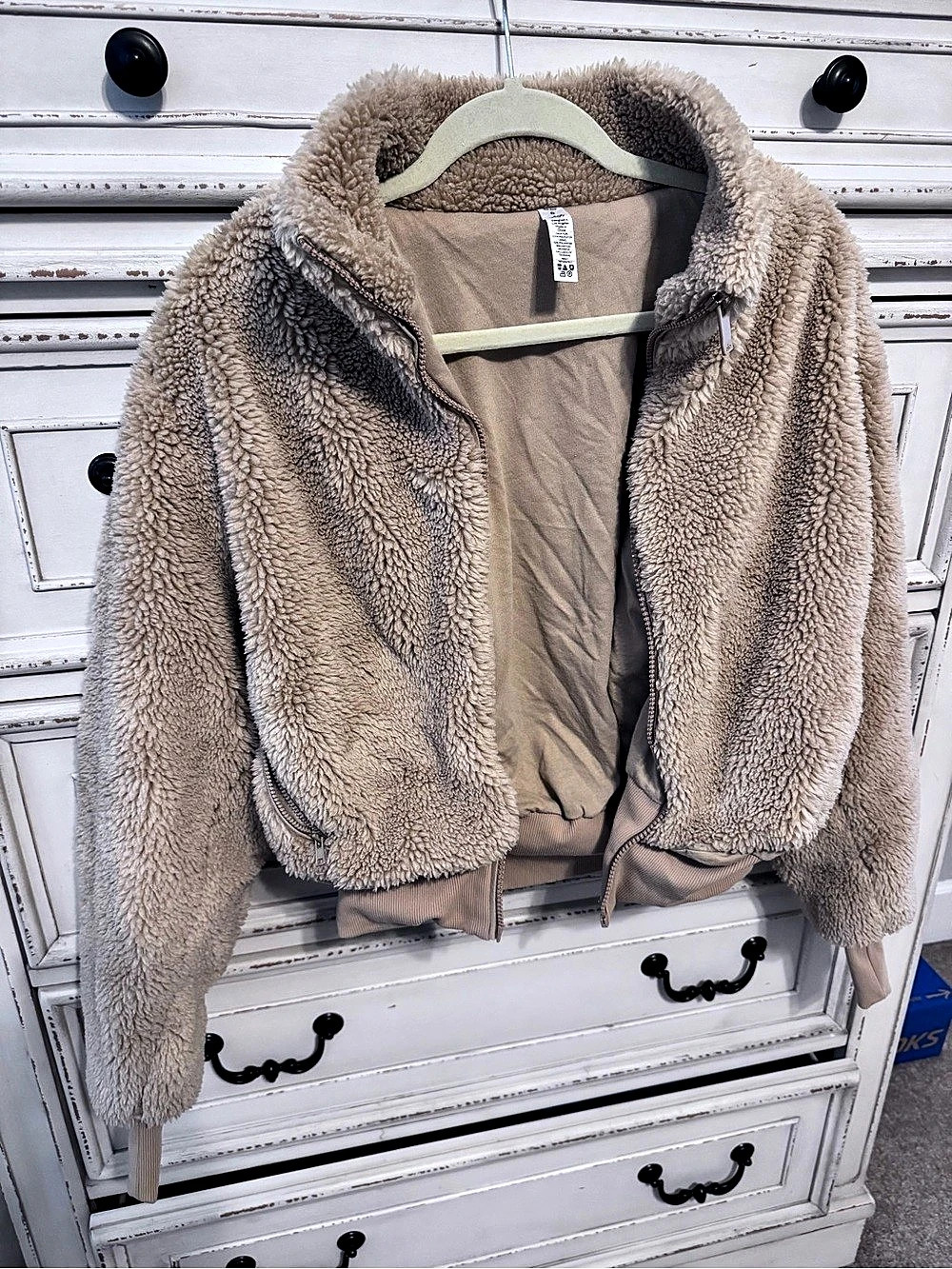 Alo Teddy Fleece Jacket in Tan